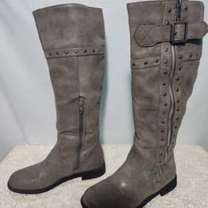 JustFab Telina Grey Zip Tall Boots W Studs. Size 6.
